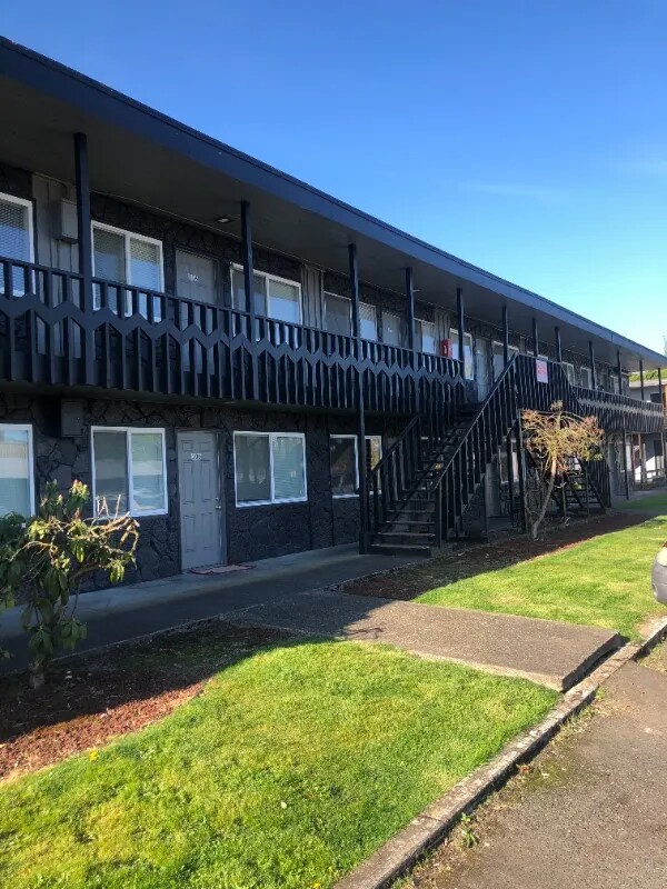 Photo - 8000 NE Hwy 99 Unidad 119