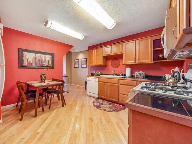 203 Grandview Ave Unidad 1 (Lower)