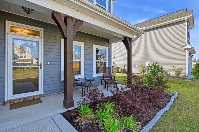 Photo - This beautiful - like new, energy efficient home in Grayson Park!