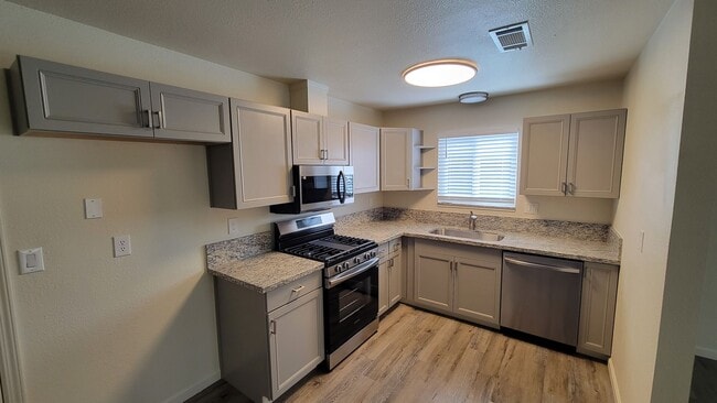 Photo - 541 Arrowhead Ct