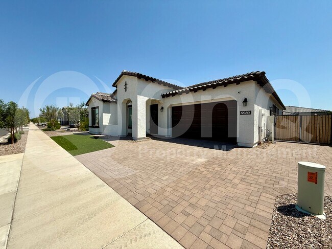 Photo - 22839 E Nightingale Rd