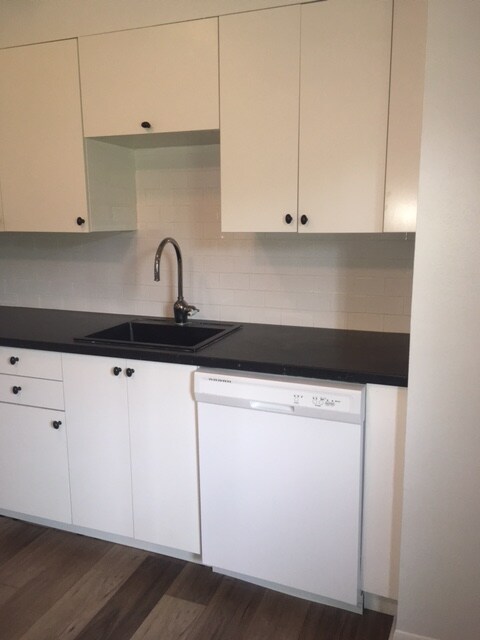 Photo - 1662 Stonegate Dr