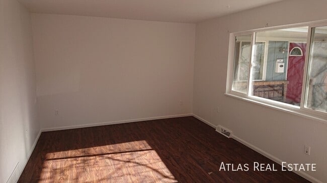 Photo - 8898 Circle Dr