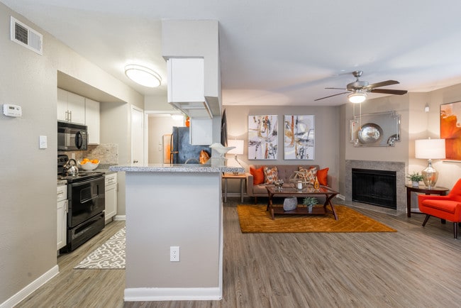 Building Photo - Cobble Creek Rental