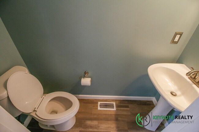 Photo - 6927 Erie Dr Casa