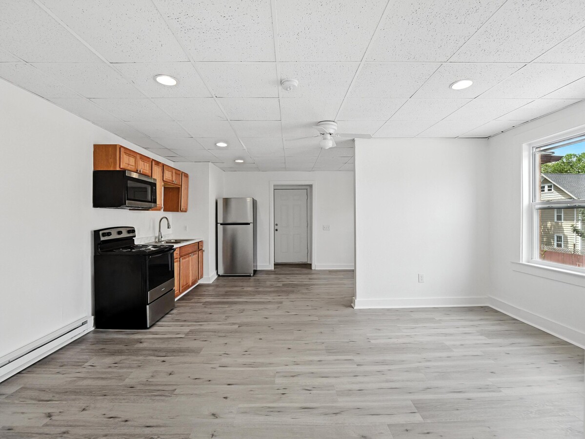 667-671 Monroe Ave, Apt 14 - 667-671 Monroe Ave, Apt 14 Unit 1
