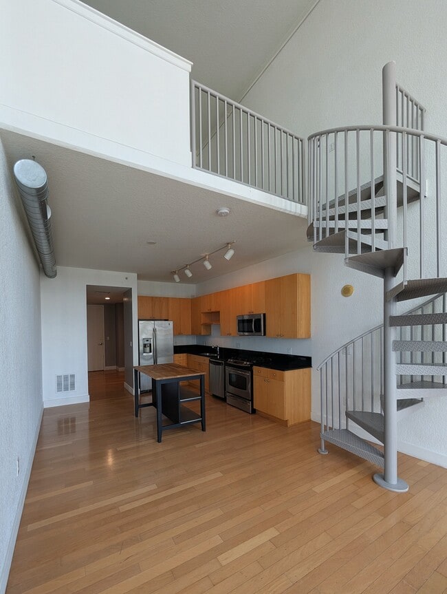 Photo - 150 E Robinson St Unidad 429