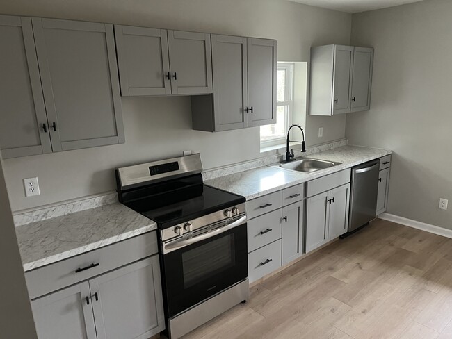 Building Photo - 137 Limerick Rd Rental