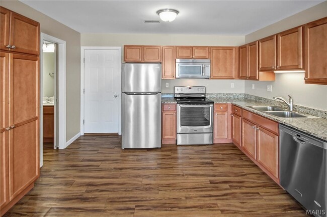 Photo - 302 Starwood Dr