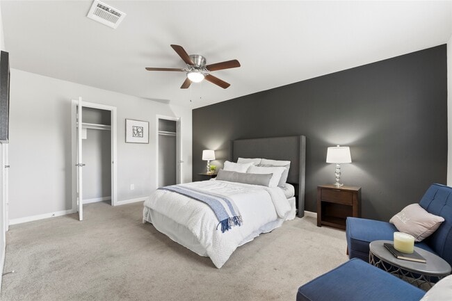 Building Photo - 9130 Vogue Ln Unit B