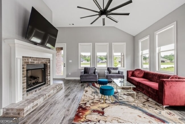 Photo - 112 Gwendolyn Ave