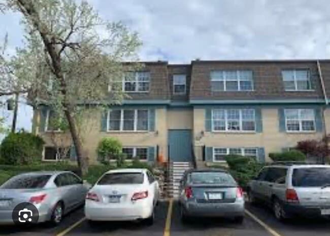 Building Photo - 9120 E Girard Ave