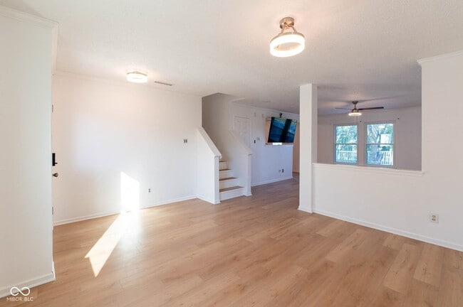 Photo - 2887 Ludwig Dr
