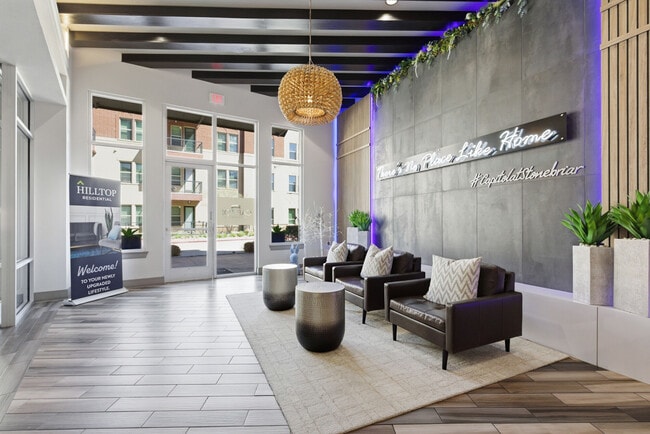 Oficina de arrendamiento - Capitol at Stonebriar