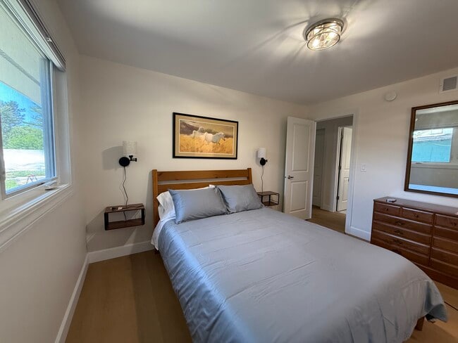 Photo - 8622 Cairn Hwy