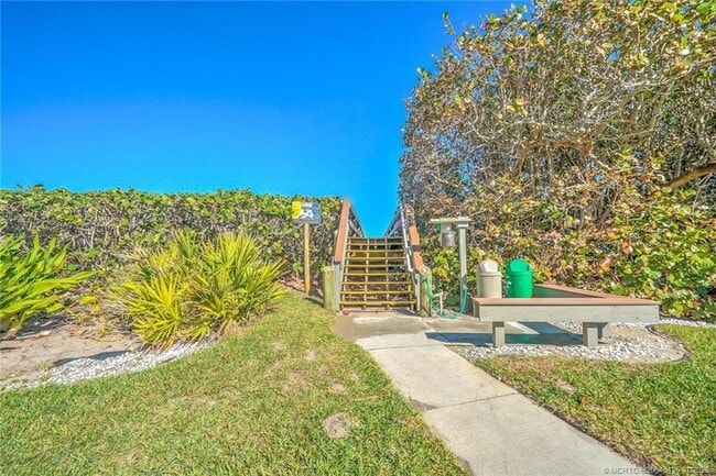 Building Photo - 9940 S Ocean Dr Unit 305