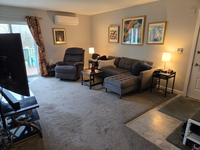 Sala de estar - 1228 S 3rd St Unidad C