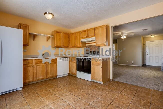 Photo - 708 Shire St SW