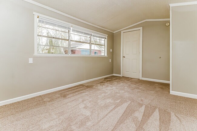 Photo - 229 Dogwood Ave