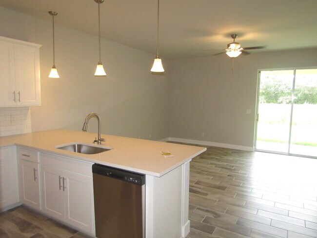 Photo - 9113 Waldrep St