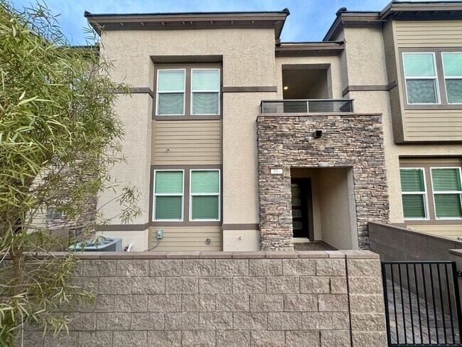 Photo - Gorgeous Upgraded Home in Henderson – 3 Be...