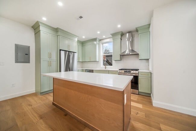 Photo - 11 Knollin St Unit 2