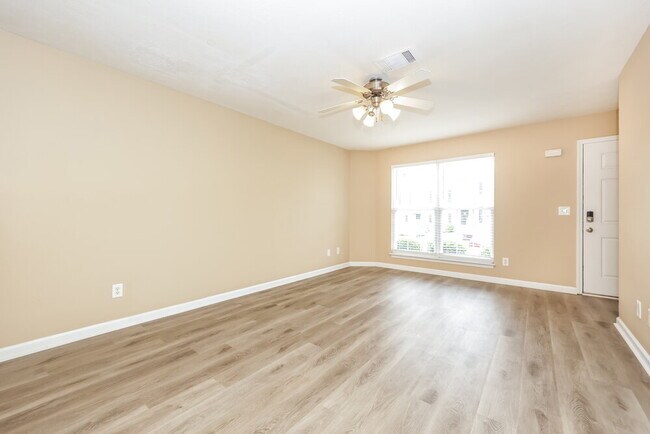 Photo - 8034 Logan Dr