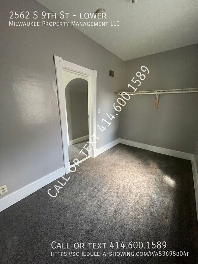 2562 S 9th St Unidad lower