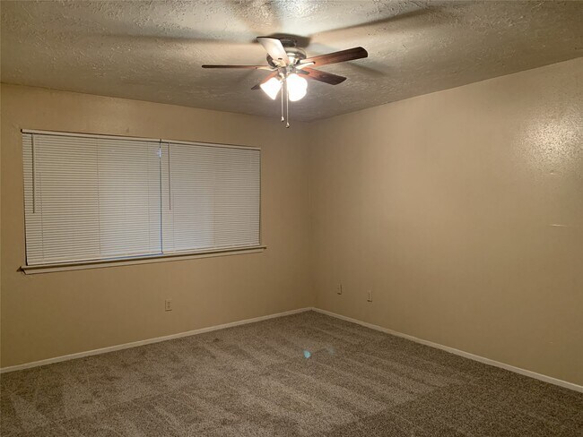 Photo - 2306 Doverglen Dr