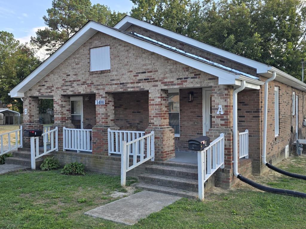 Photo - 1400 Nash St SE