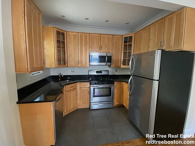 Building Photo - 22 Eastburn St Rental