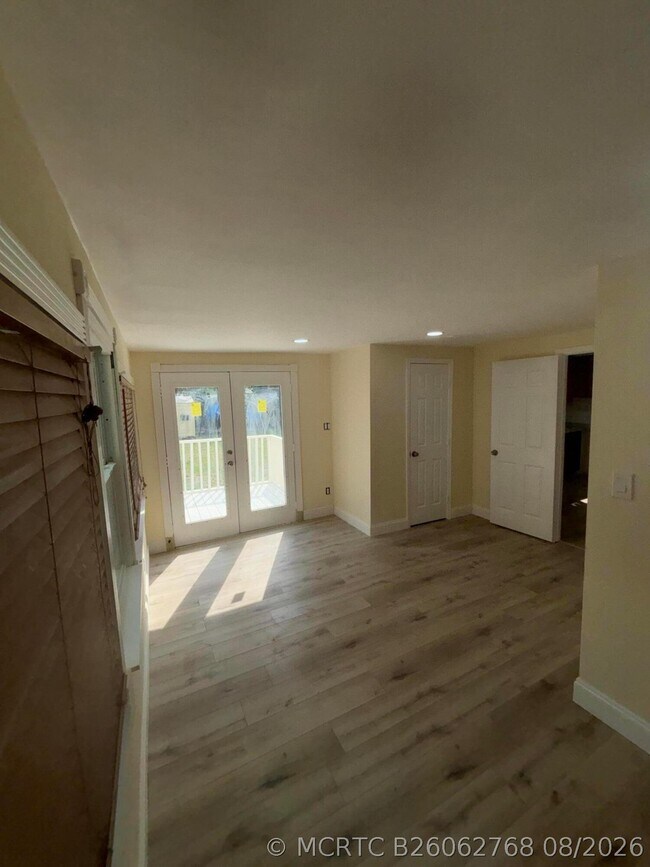 Photo - 1717 Linwood Ave