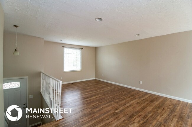 Photo - 4504 Lunenburg Dr