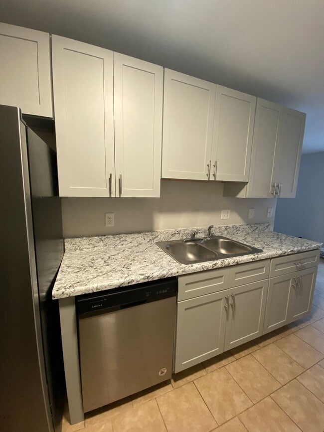 Spacious property off Park Avenue - Spacious property off Park Avenue House