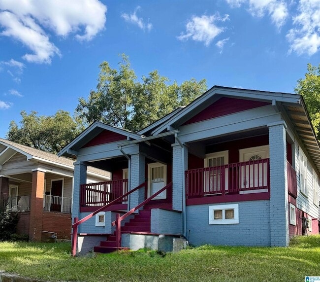 Building Photo - 2335 20th Pl SW Rental