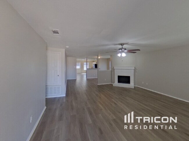 Photo - 50 Larkspur Dr