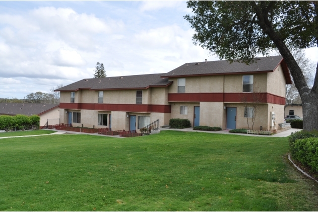 Photo - Paso Robles Gardens Apartments