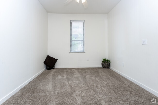 2BR,2BA-Baker - Sterlingshire