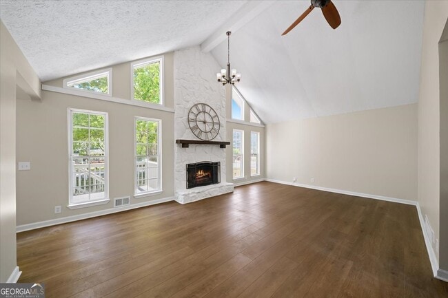 Photo - 103 Farmington Dr