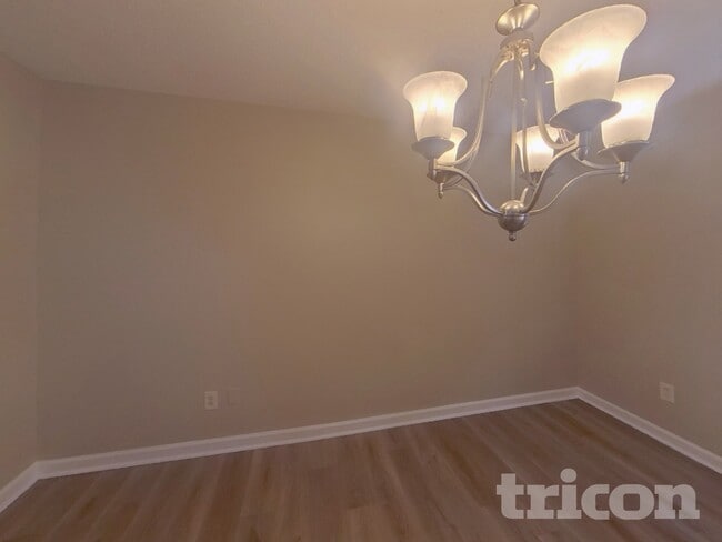 Photo - 535 Brentwood Blvd