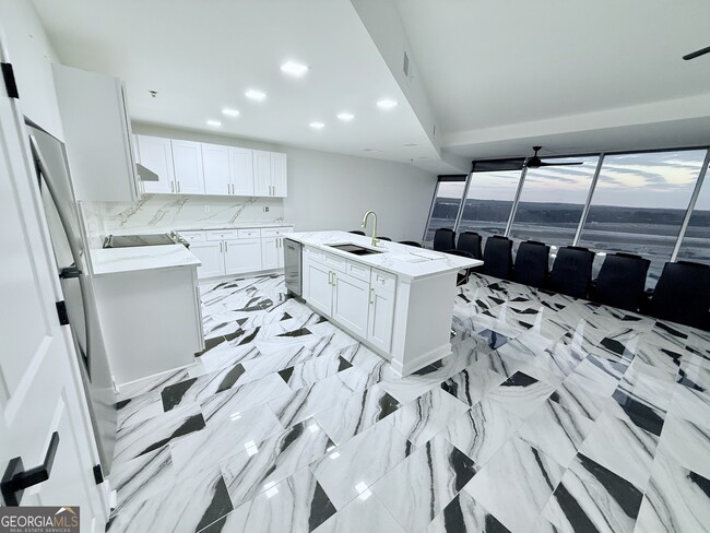 Photo - 1500 Tara Pl Unit 709