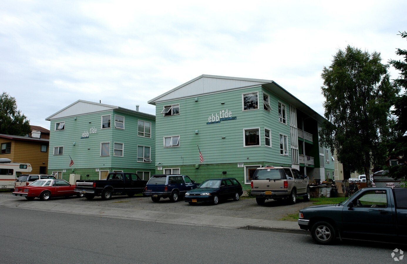 Ebb Tide - Ebb Tide Apartments