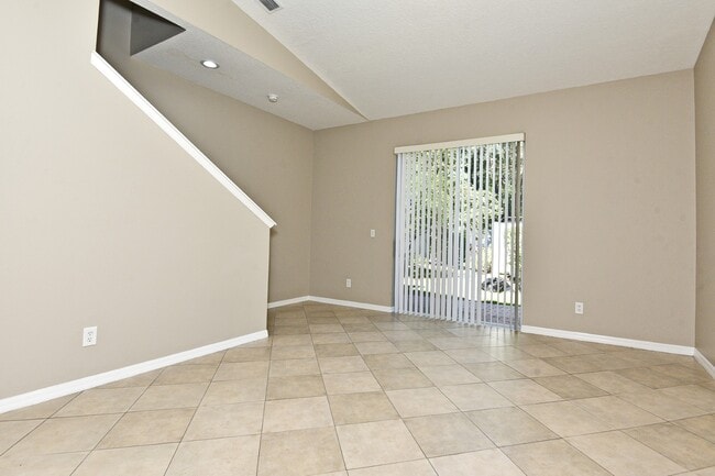 Photo - 1226 Sandstone Run