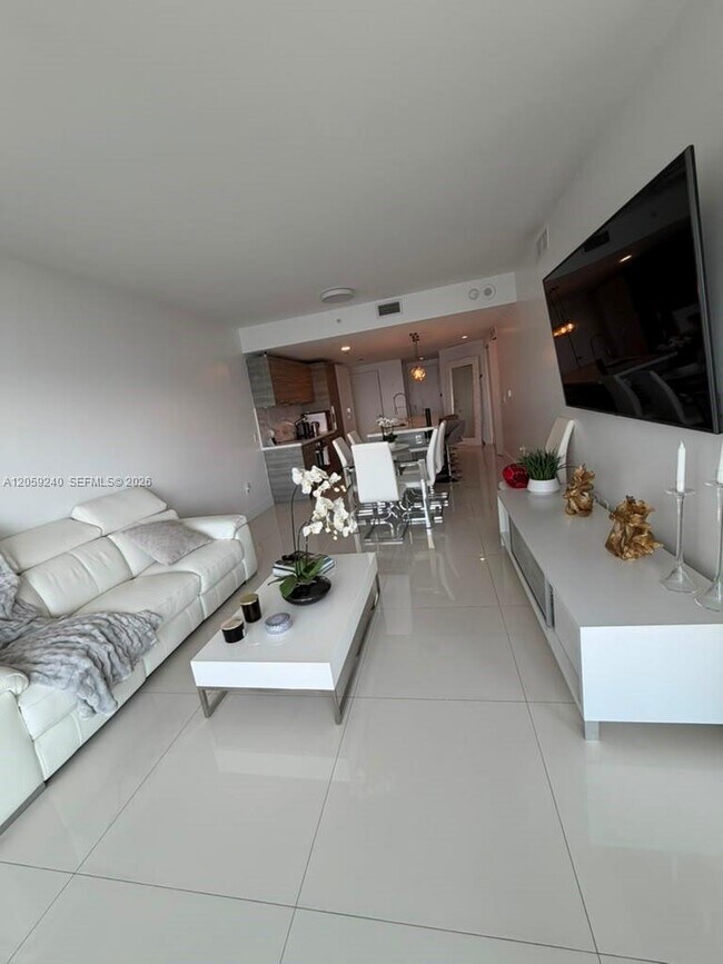 Photo - 650 NE 32nd St Unit 3405