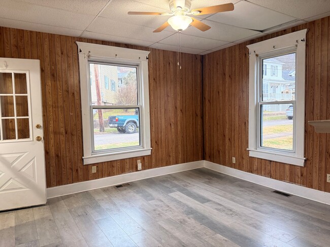 Photo - 116 W Woodland Ave