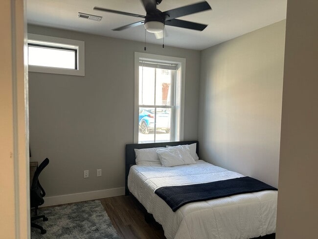 Photo - Centre Flat Unit 2