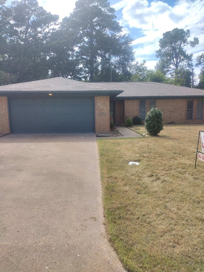 Building Photo - 402 S Wofford St