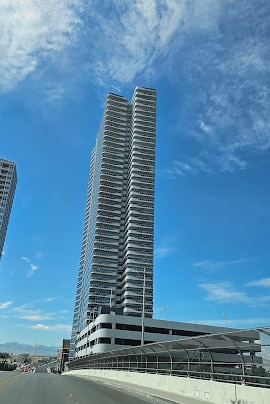 Building Photo - 4471 Dean Martin Dr Unit 507