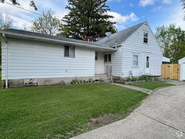 Building Photo - So Much Space - Inside and Out! 3 Bedroom,... Rental