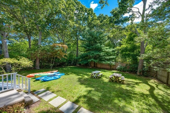 Photo - 40 Missapogue Ct